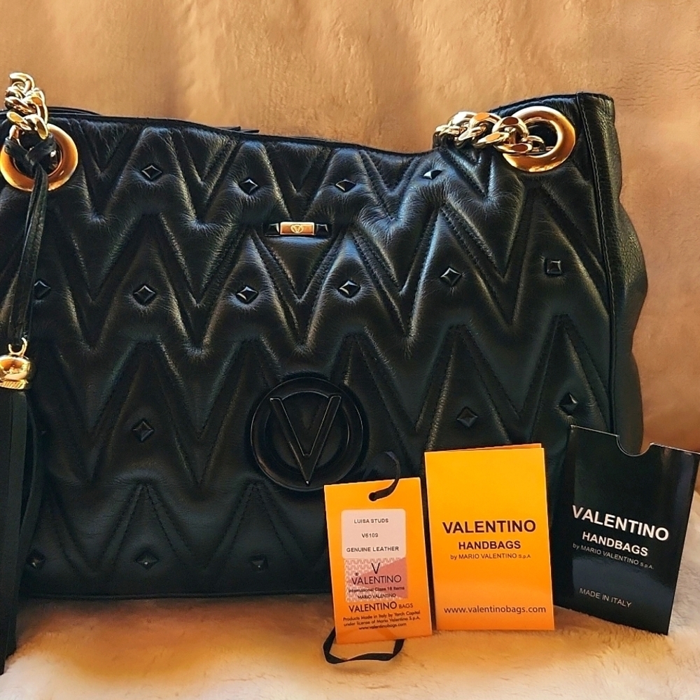 Valentino Quilted Leather Bag with Gold‎ Chain - Picture 10 of 10
